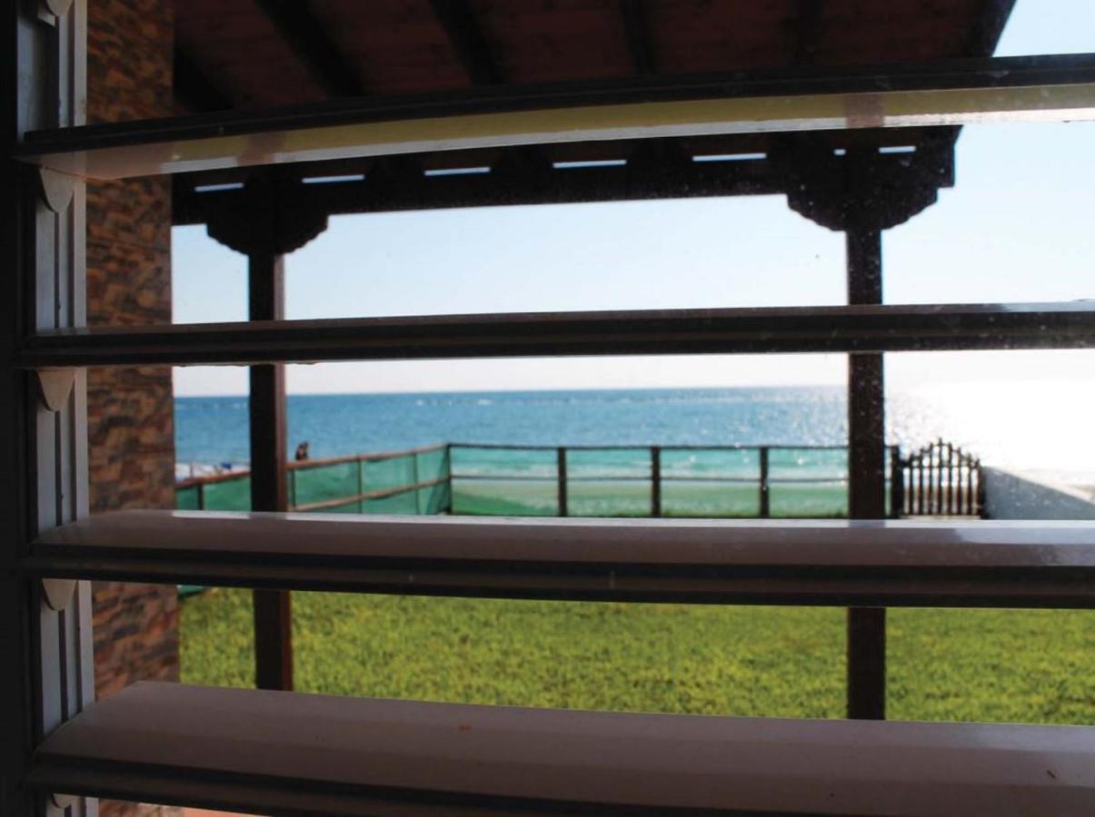 Panorama Beach House, 5 Meters To The Sea Perivolia Eksteriør bilde